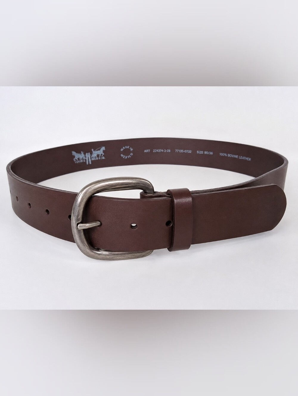 Levi’s Calneva Brown Genuine Leather Belt 90/36 NWT Factory Wrapped Womens
